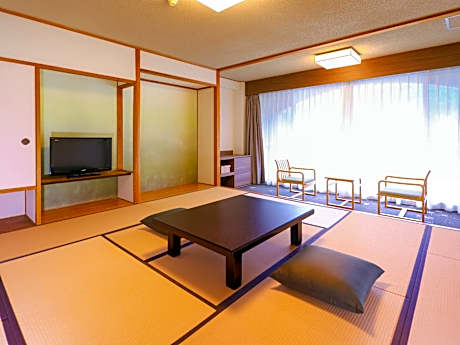 Standard Japanese-Style-Room 38 sqm - Shower Only - Non-Smoking