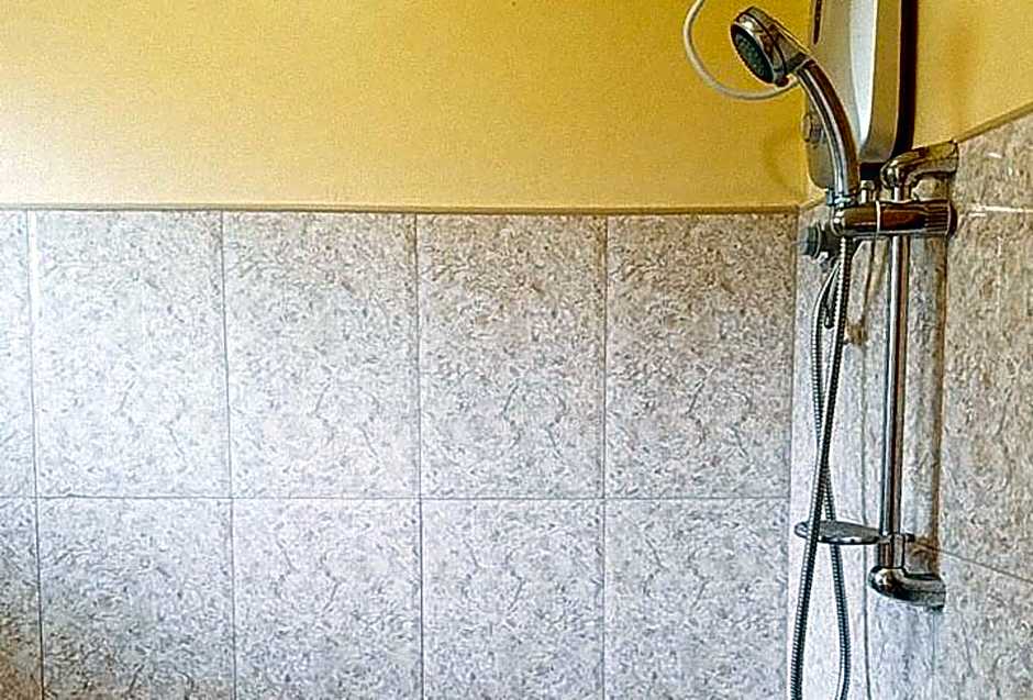 RedDoorz at Shandy's Transient House Palompon