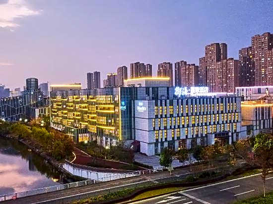 Yuhai Moqi Hotel (Hangzhou Bay Financial Plaza)
