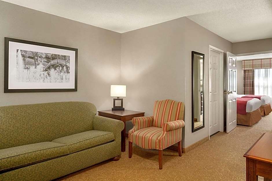 Country Inn & Suites by Radisson, Louisville South, KY
