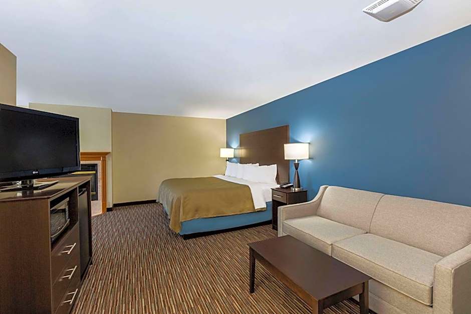 AmericInn by Wyndham Jefferson