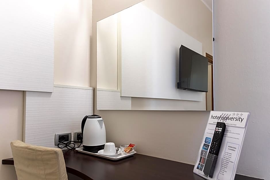 Hotel University