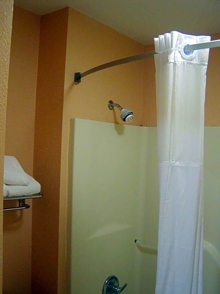 Days Inn by Wyndham Marietta White Water