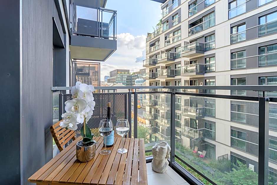 Lumina I Design 2-room Apartments I Parking I Balcony I Mennica Residence