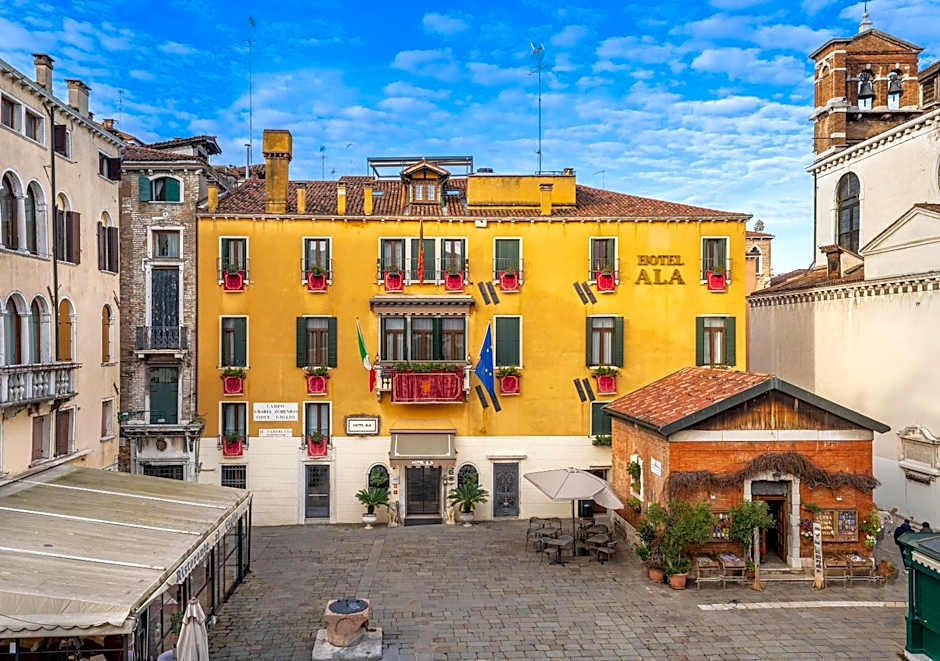 Photo 1 of 50 of UNAHOTELS Ala Venezia-Adults 16