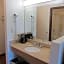 Howard Johnson by Wyndham Lubbock TX