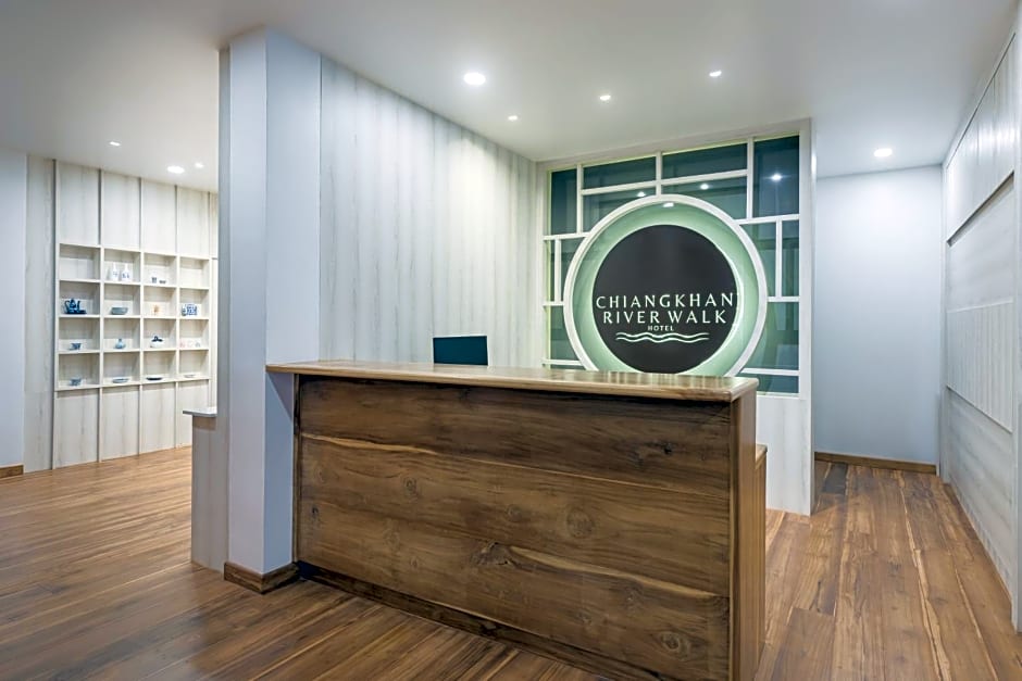 Chiangkhan River Walk Hotel