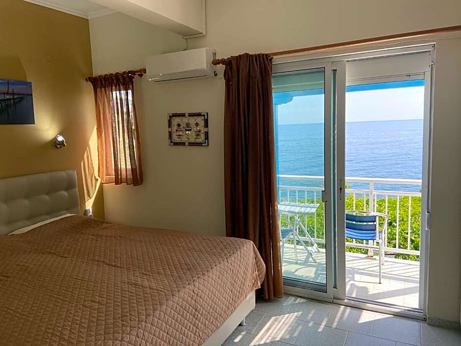 Samothraki Akrogiali Rooms