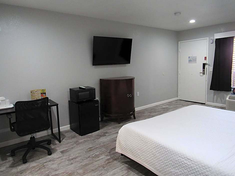 Capri Suites Anaheim