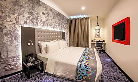 Superior Balcony Room