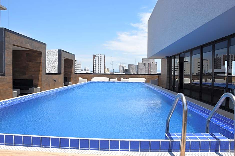 TRYP by Wyndham Santa Cruz