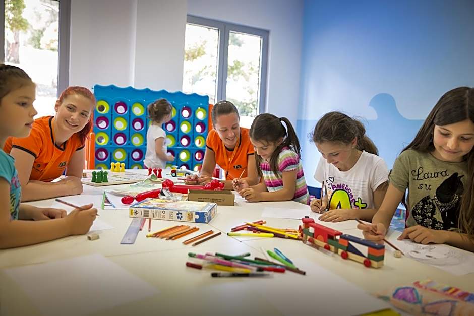 Aminess Grand Azur Hotel