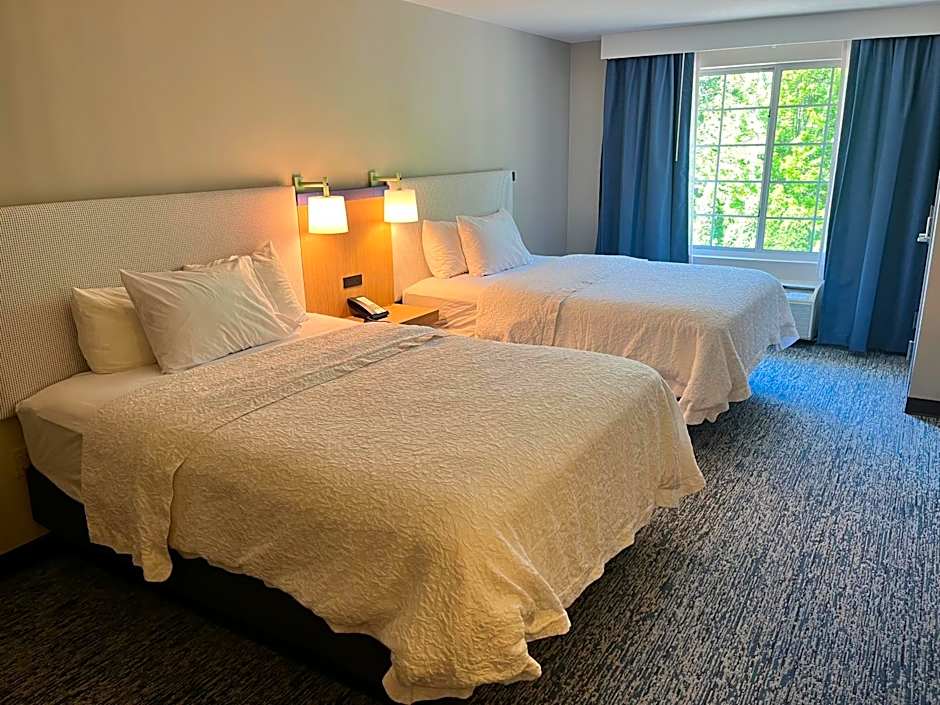 Tapa Hotel, Inn & Suites