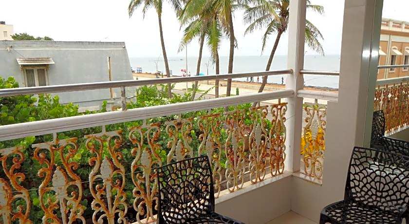 Lotus Bay View Hotel