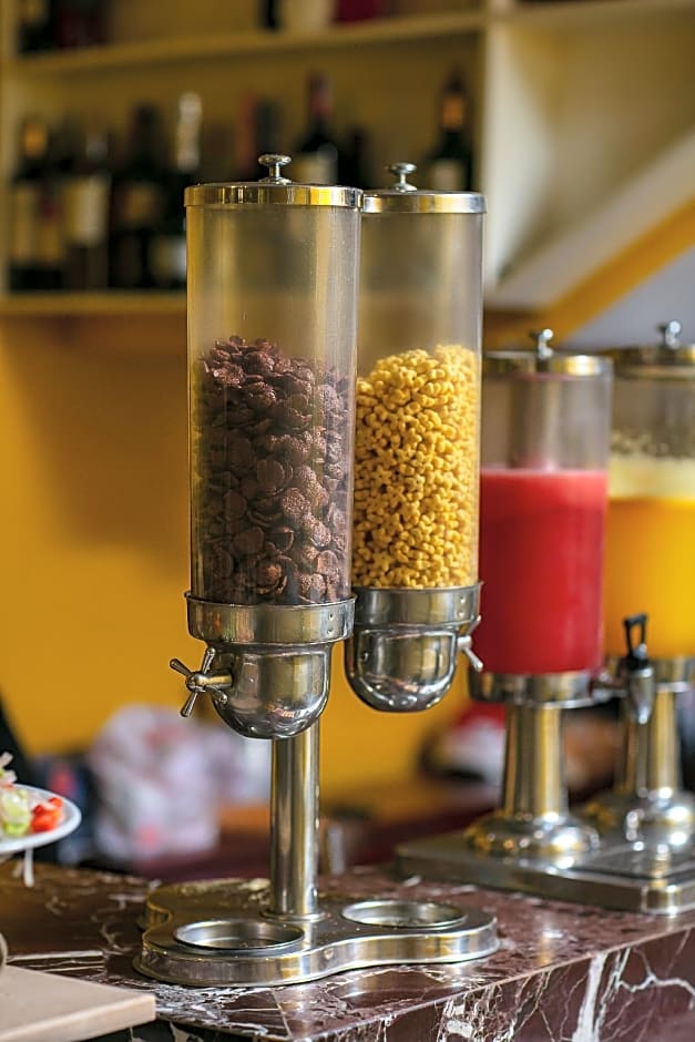 Oriental Central Hotel