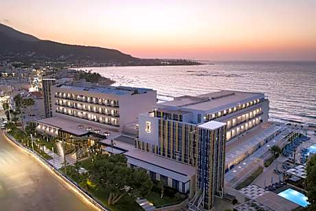 I Resort Beach Hotel & Spa