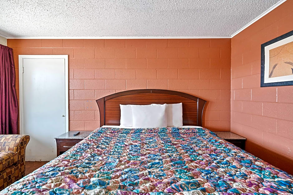 OYO Hotel Beeville -US 181