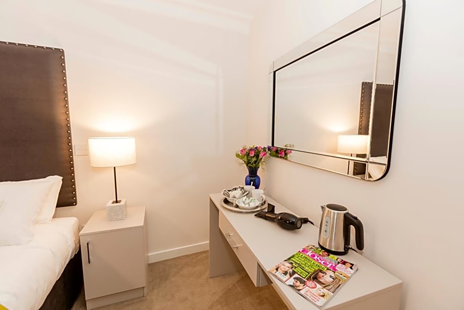 The Dalkeith Hotel by Pillow