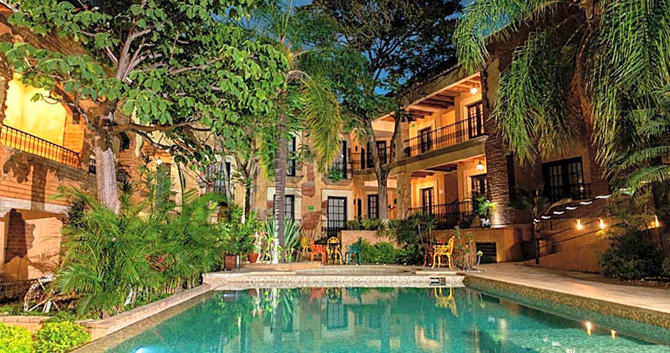 Casa de Adobe Gallery & Luxury Boutique