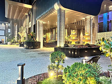 The Eastern Grace Hotel