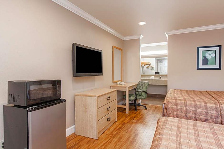 Days Inn by Wyndham San Francisco S/Oyster Point Airport
