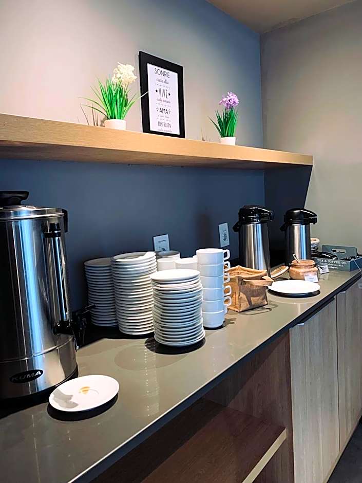 ibis styles Montevideo Biarritz