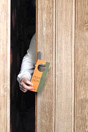 Deluxe Suite with Spa Bath