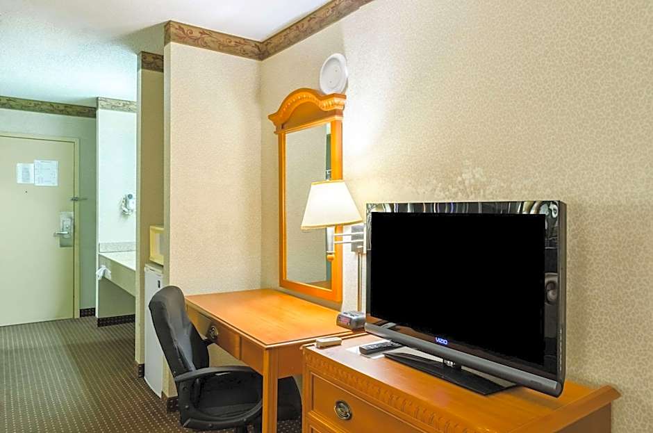 Fairbridge Inn Express Pittsfield