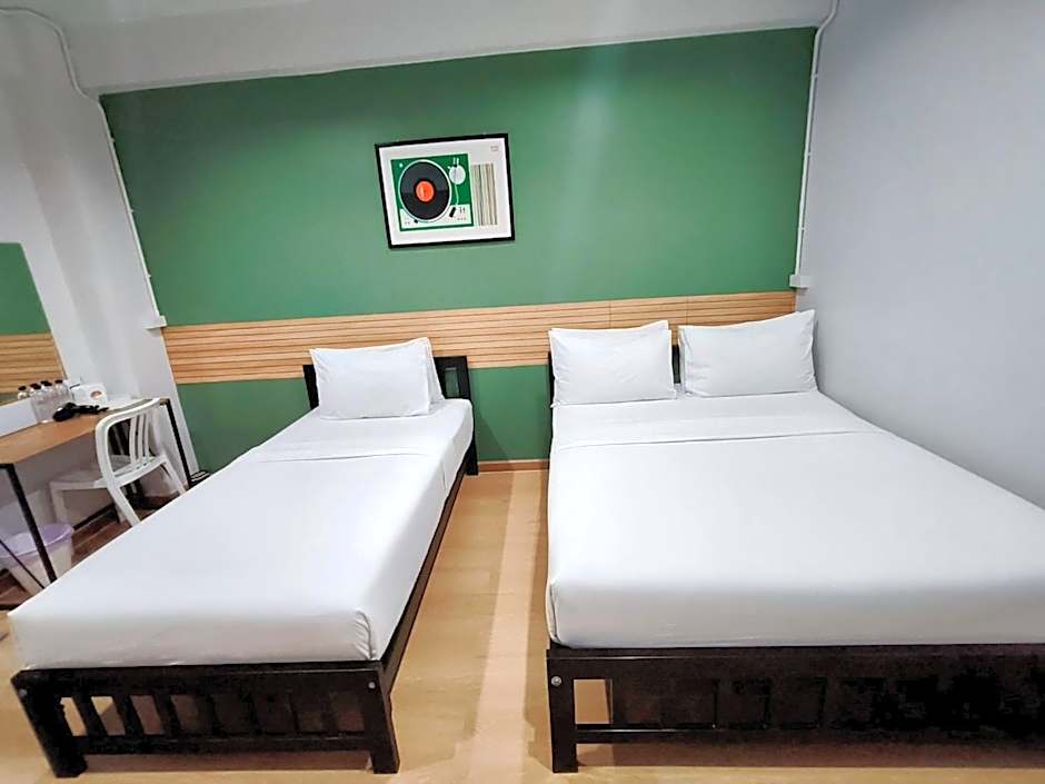 9TY hotel (ninety hotel)