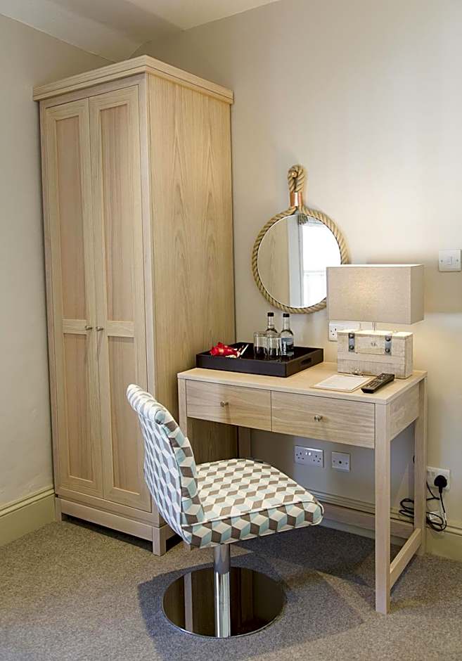 The White Horse Blakeney