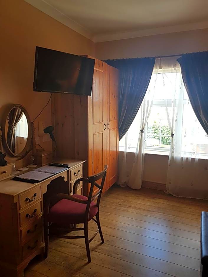 The Old Bank Bruff Family Town House