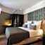 Grand Hotel de Courtoisville