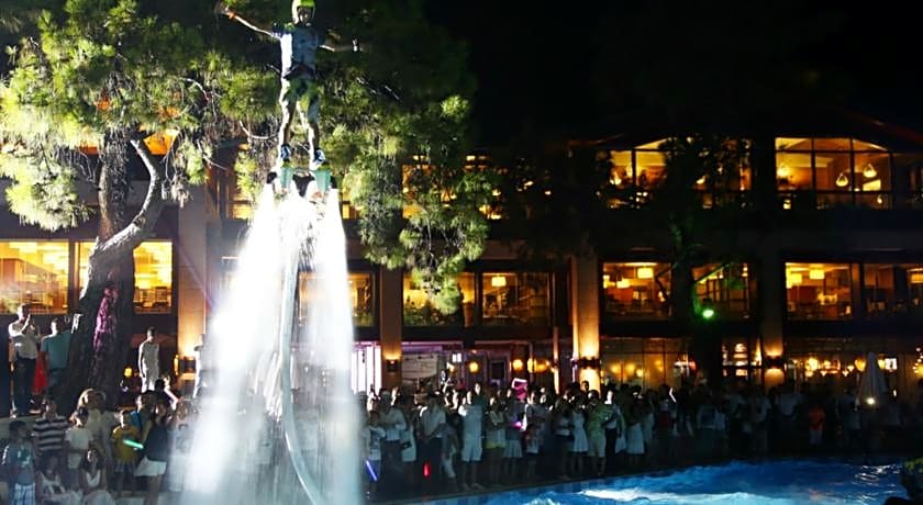 Rixos Sungate Hotel