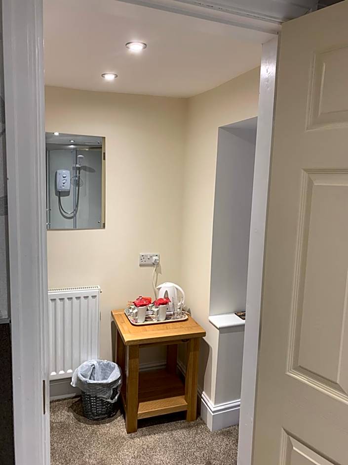 Fox and hounds starbotton