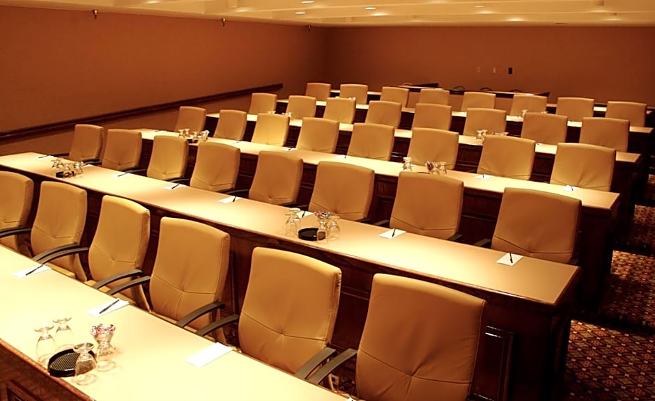 Ontario Airport Hotel & Conference Center