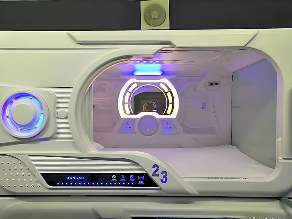 Bangau Capsule Hotel - Downtown KLIA