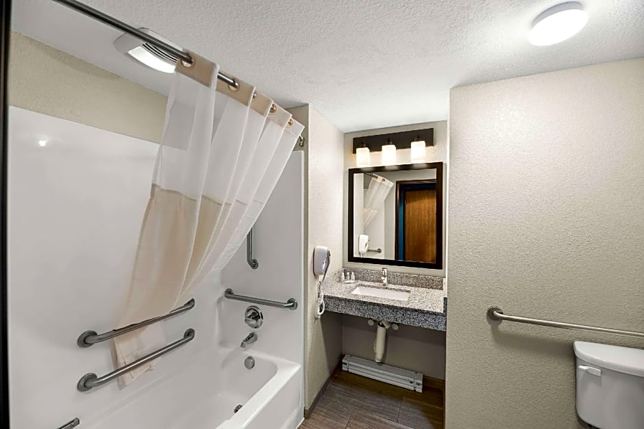 Photo 1 of 5 of 1 King Bed Suite, Accessible