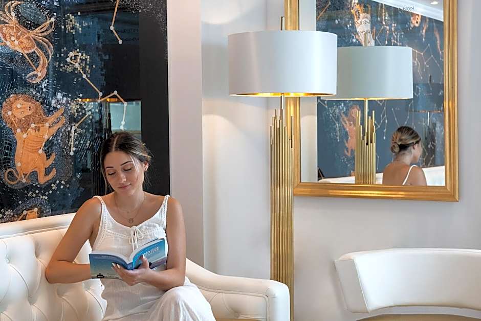 Hotel Galaxias