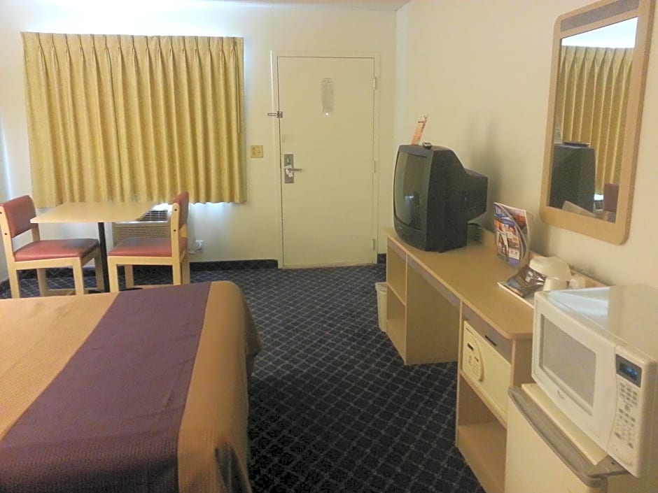 Americas Best Value Inn - Lincoln