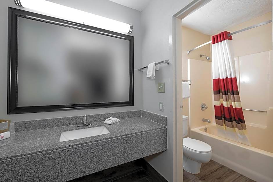 Red Roof Inn West Point