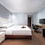 Kaiserdom Hotel-Ouzhuang Metro