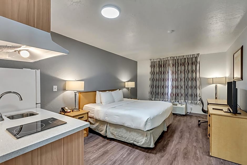 Suburban Studios Salt Lake City Airport