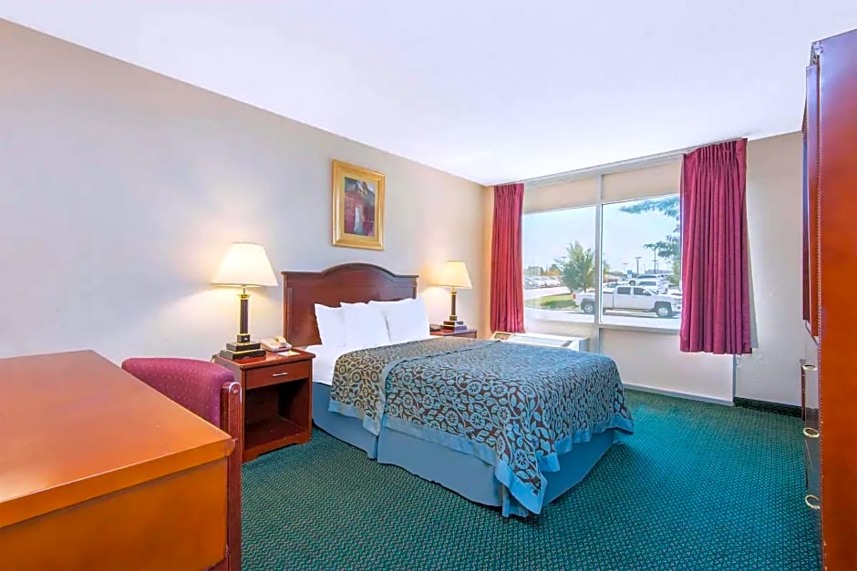 Blue Way Inn & Suites Wichita East