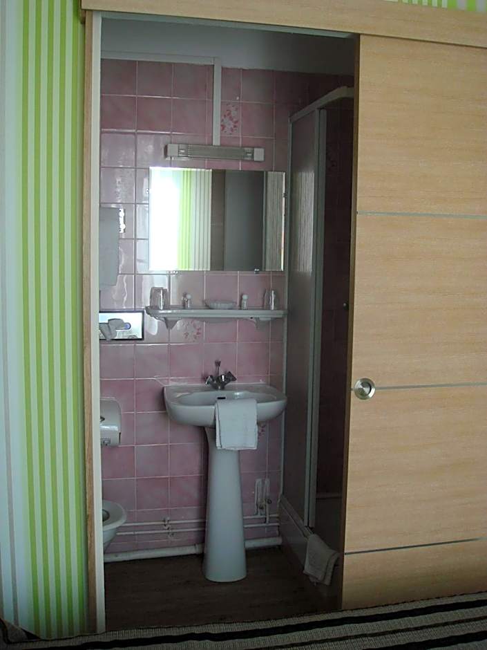 Au Royal Hotel