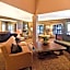 GrandStay Hotel & Suites La Crosse