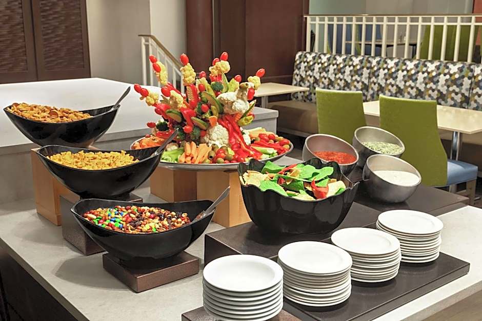 Embassy Suites By Hilton Boston Waltham