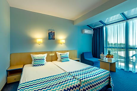 Standard Double or Twin Room with Extra bed (2 Adults + 1 Child)