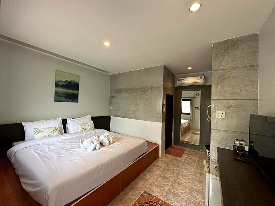 Baan Ma Feung Guest House