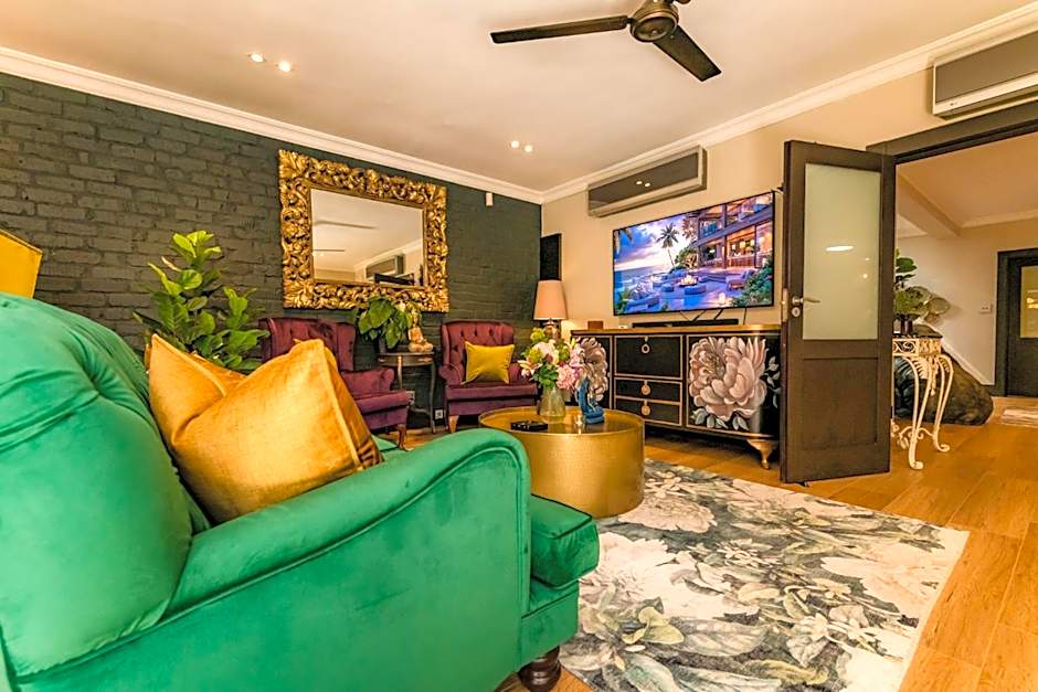 SW1 Lodge