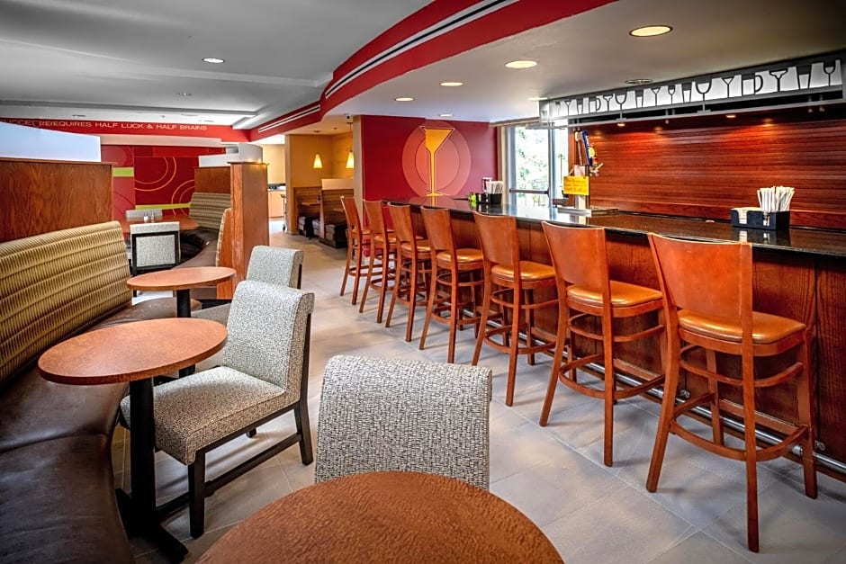 Holiday Inn Hotel & Suites Beckley, an IHG Hotel